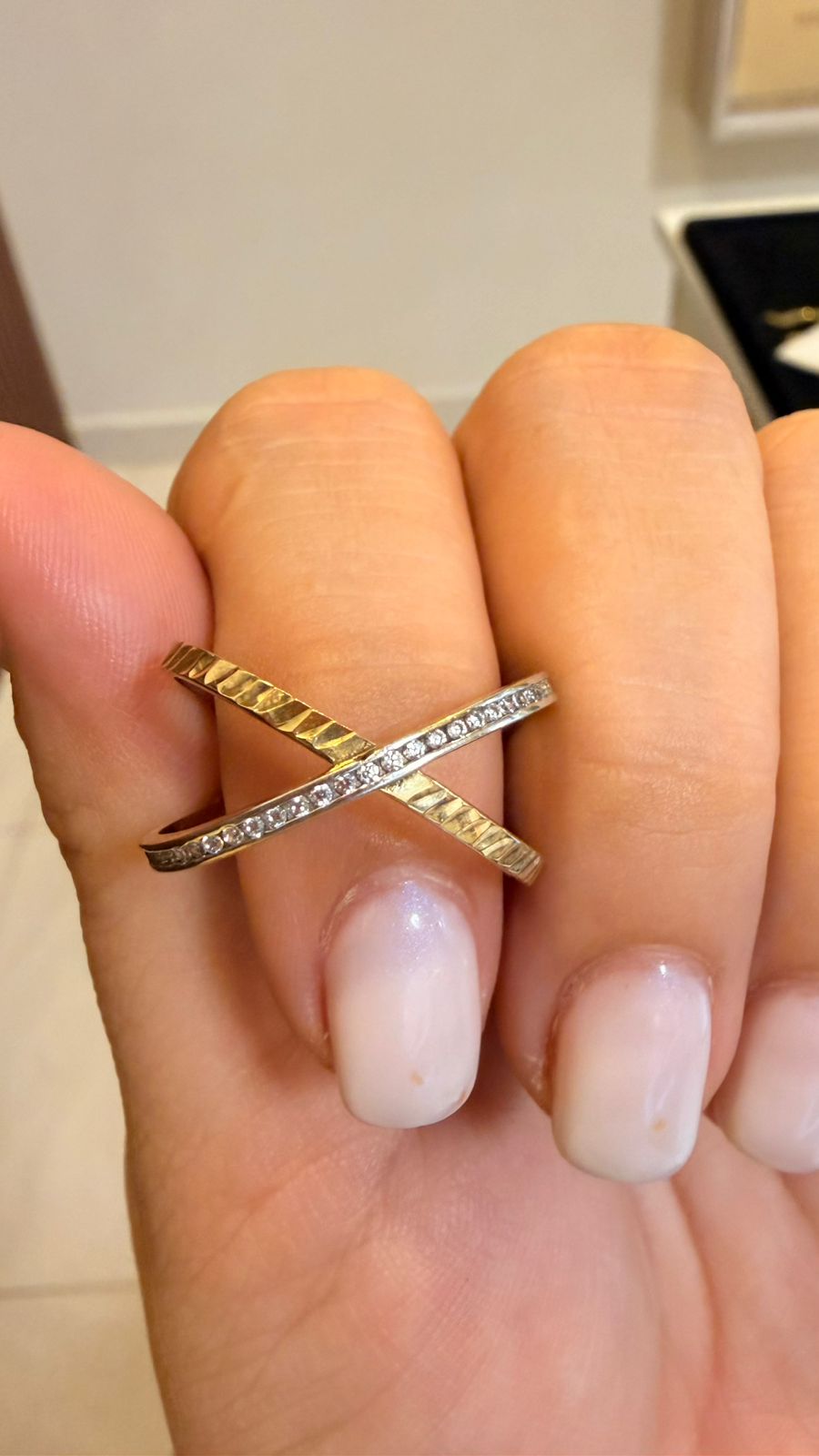 ANILLO ENTRELAZADO 2.6GR 10K